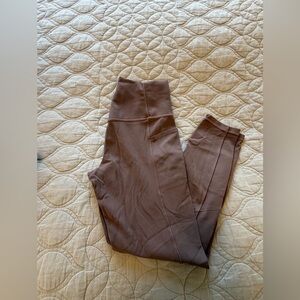 Athleta Salutation 7/8 Powervita Stash Pocket Tight
